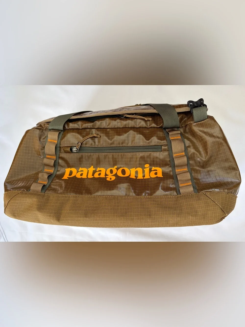 Patagonia Black Hole Duffel Bag 40L Carry On Backpack #49338 Unisex